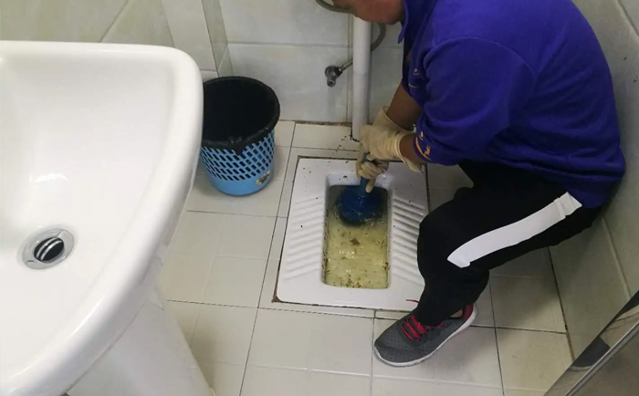 海伦疏通蹲坑
