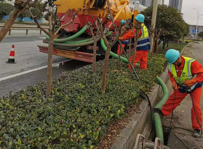海伦市政管道清淤